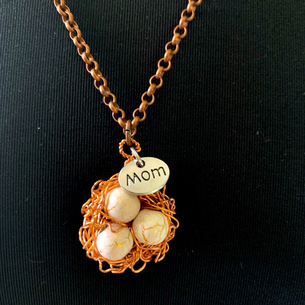 Necklace bird nest 3 eggs mom